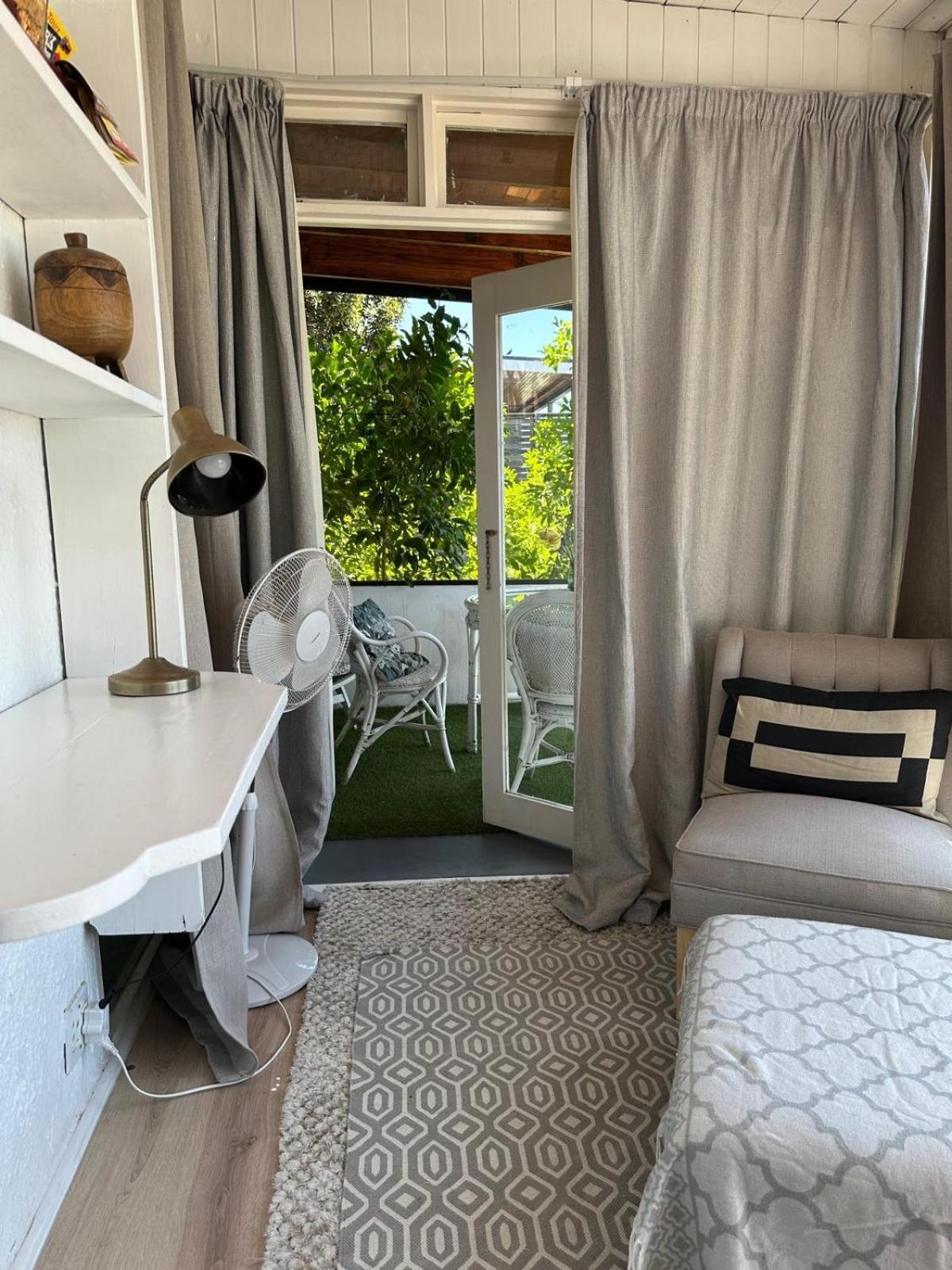 Independent Quaint Flat, Close To Beach Cidade Do Cabo Exterior foto